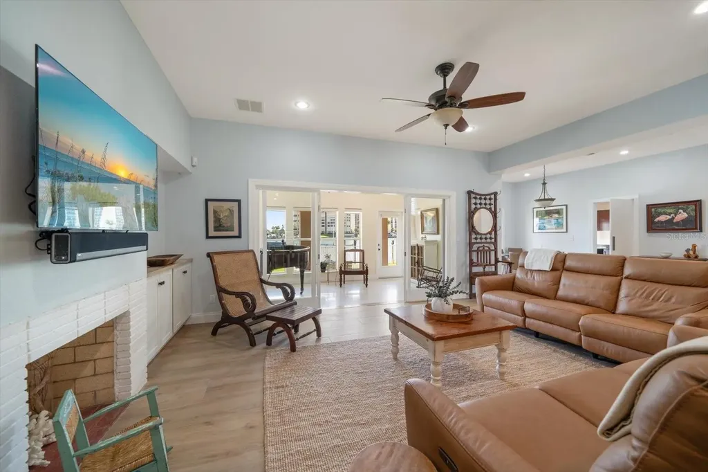 733 Bay Esplanade Clearwater Beach FL 33767