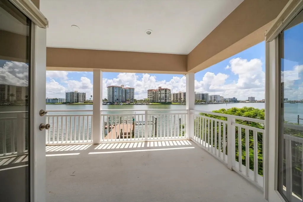 733 Bay Esplanade Clearwater Beach FL 33767