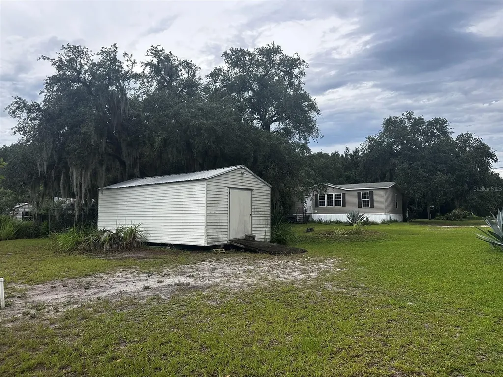 15225 NE 246th Avenue Salt Springs FL 32134