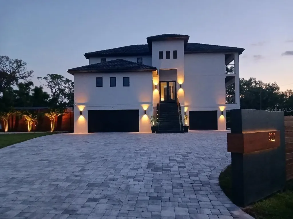 327 Roberts Road Nokomis FL 34275