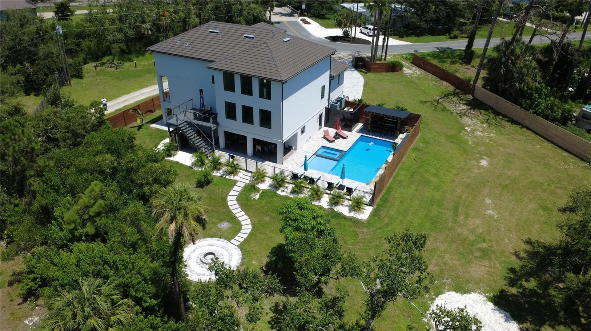 327 Roberts Road Nokomis FL 34275