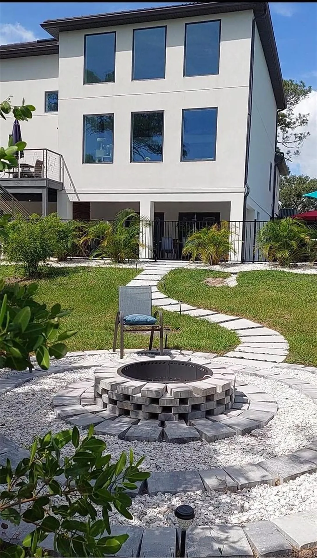 327 Roberts Road Nokomis FL 34275