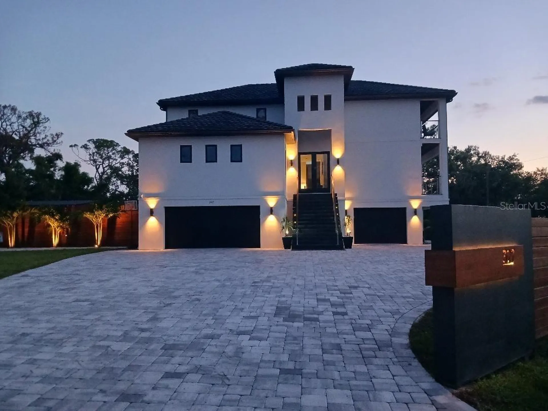 327 Roberts Road Nokomis FL 34275
