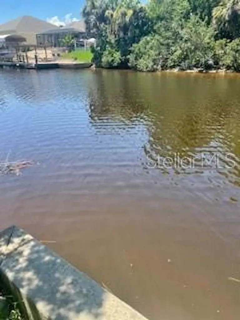 15 Crandell Court Palm Coast FL 32137