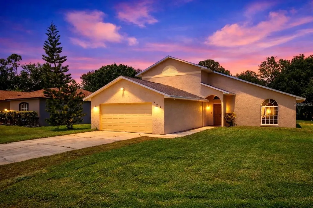 709 Wombat Way Poinciana FL 34759
