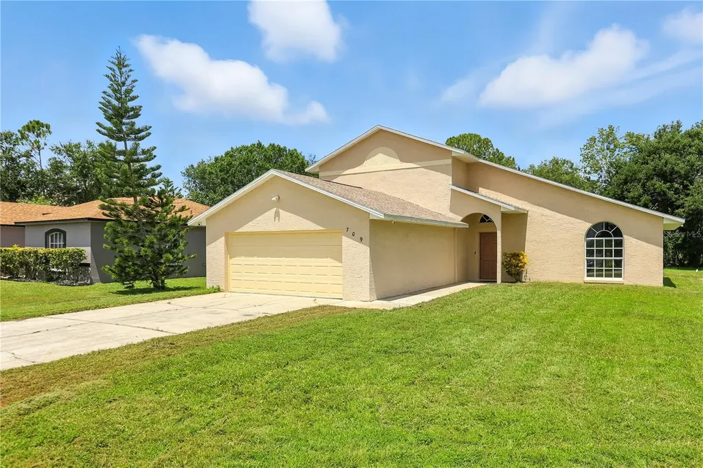 709 Wombat Way Poinciana FL 34759