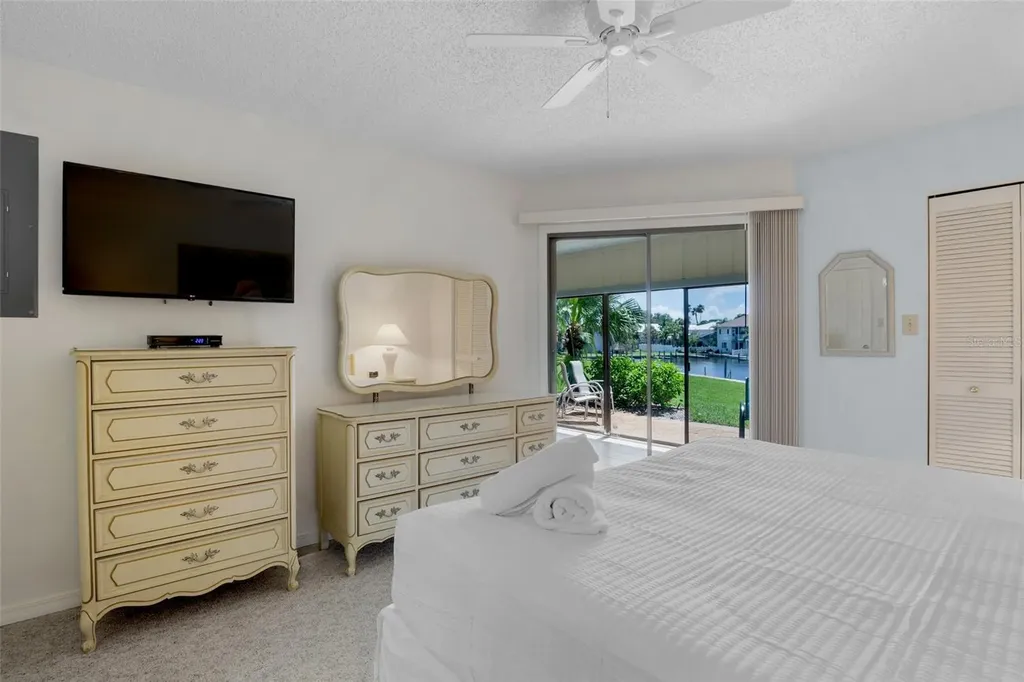 6500 Flotilla Drive Holmes Beach FL 34217