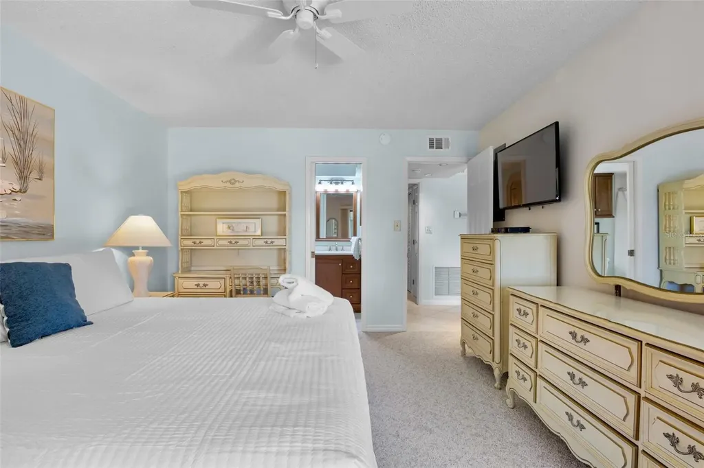 6500 Flotilla Drive Holmes Beach FL 34217