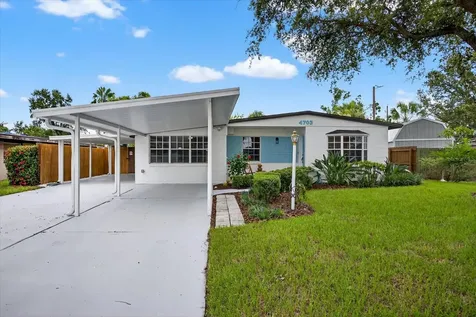4703 Cresthill Drive Tampa FL 33615