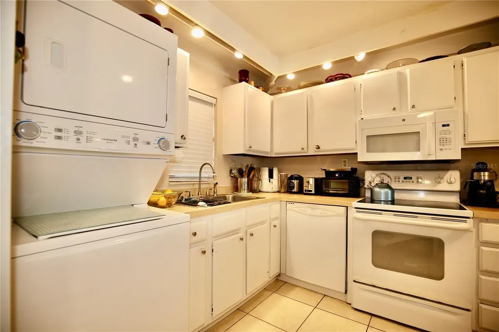679 Melanie Lane Altamonte Springs FL 32701