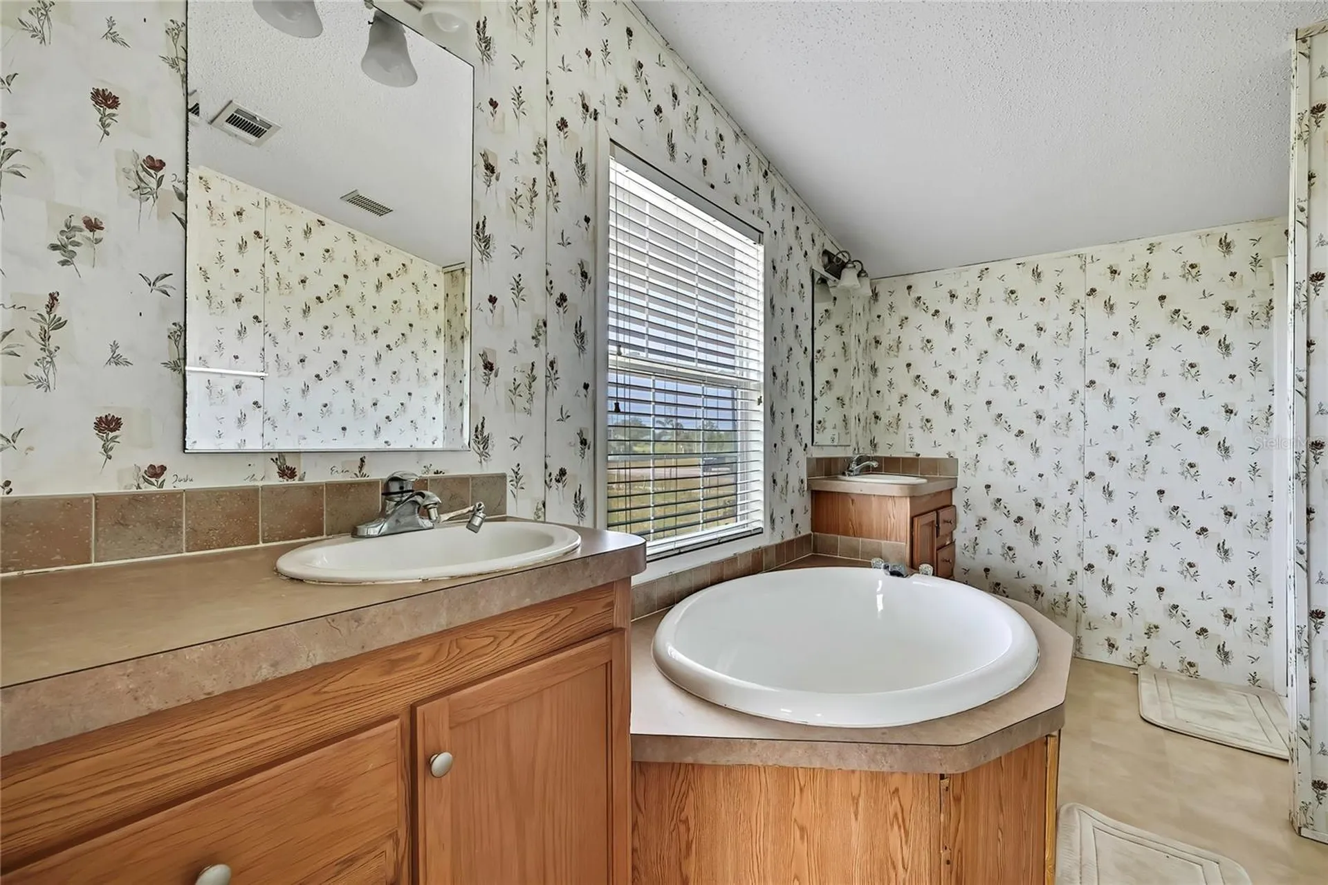 11089 Fulmar Road Weeki Wachee FL 34614