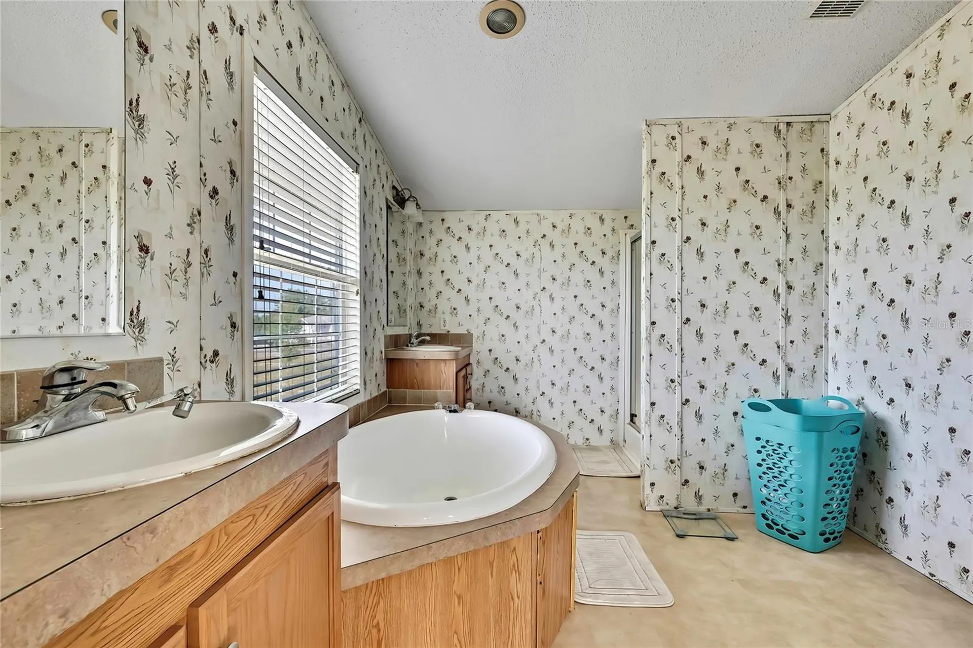 11089 Fulmar Road Weeki Wachee FL 34614