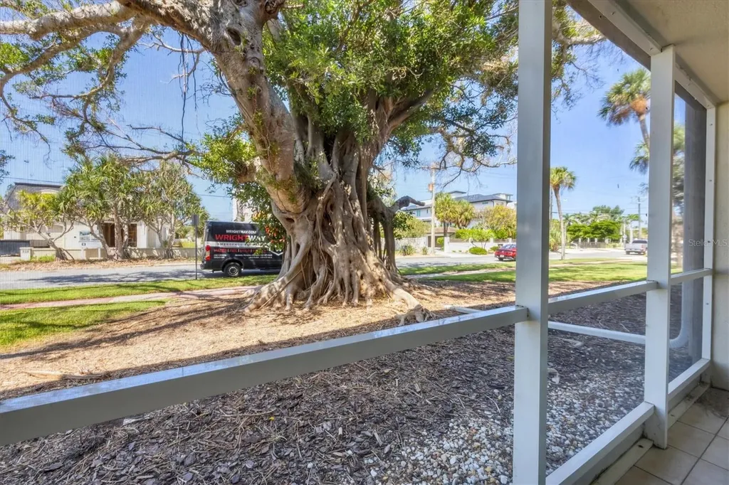 500 S Washington Drive Sarasota FL 34236
