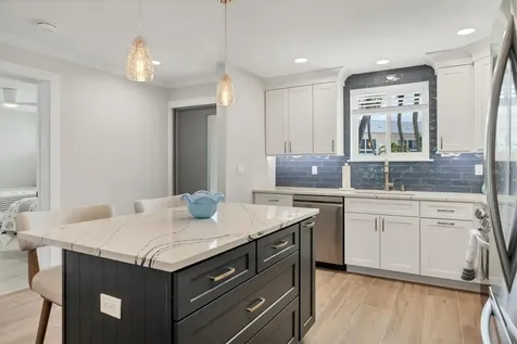 500 S Washington Drive Sarasota FL 34236