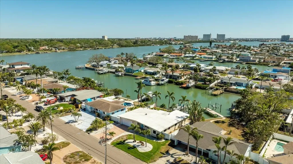 7870 Causeway Boulevard S St Petersburg FL 33707