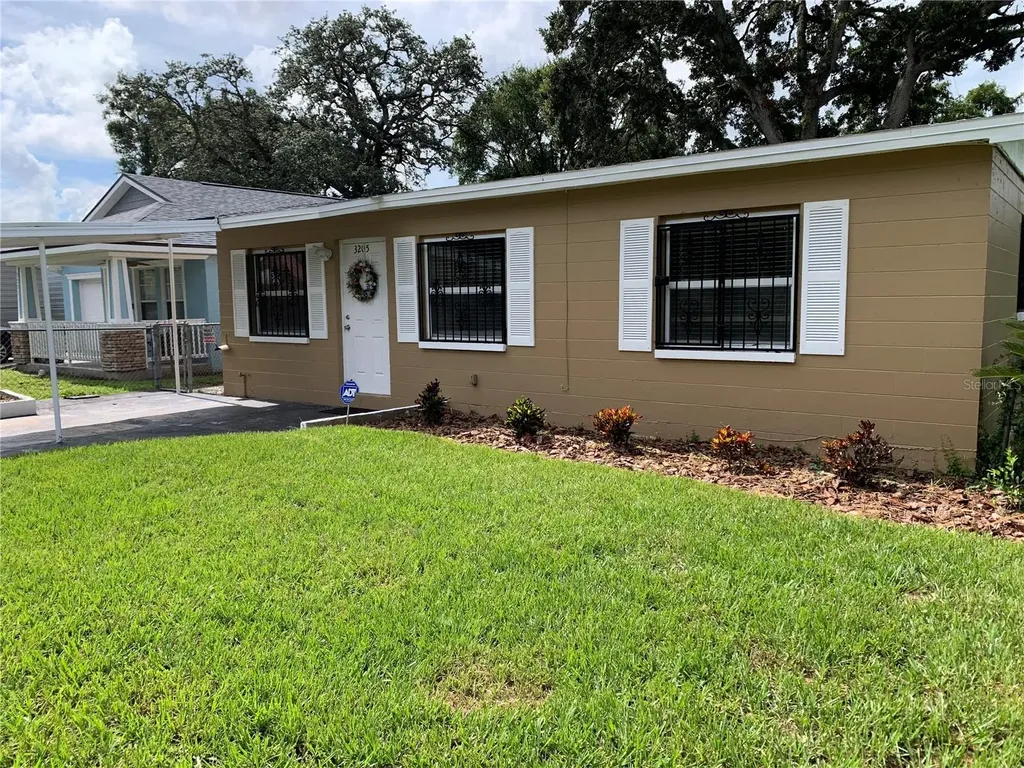 3205 E Ida Street Tampa FL 33610