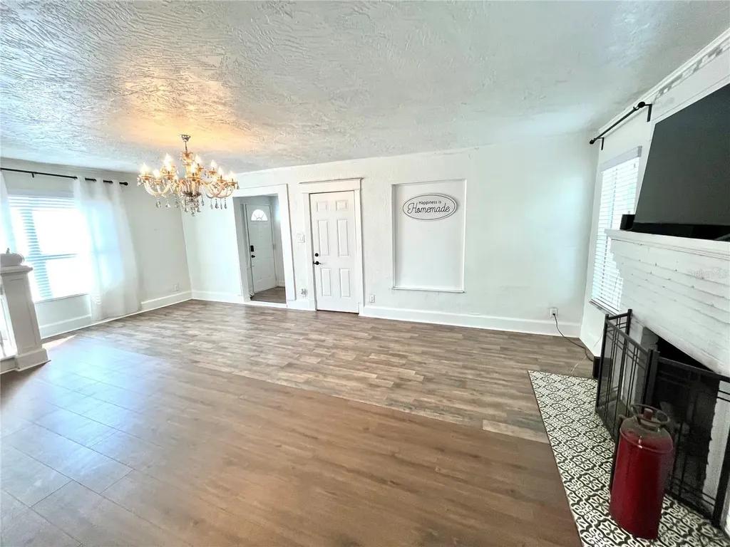 2044 21st Street S St Petersburg FL 33712