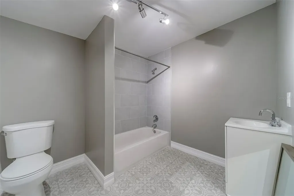 2044 21st Street S St Petersburg FL 33712