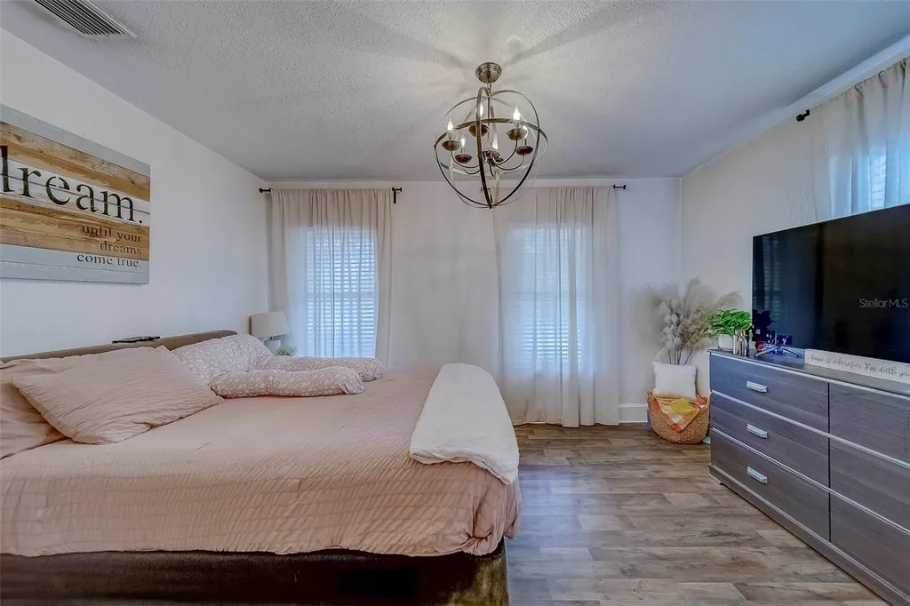 2044 21st Street S St Petersburg FL 33712