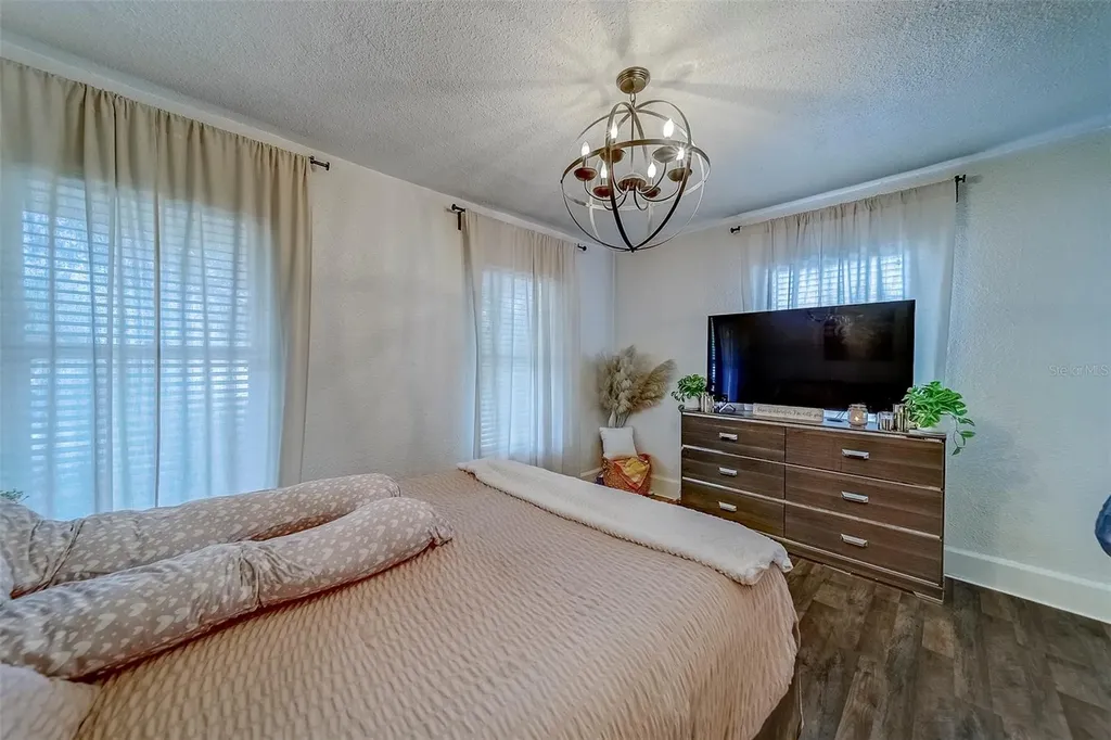2044 21st Street S St Petersburg FL 33712