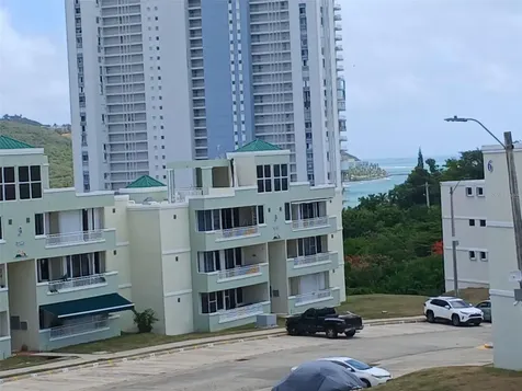 Avenue 400-a Vista Real Fajardo PR 00738