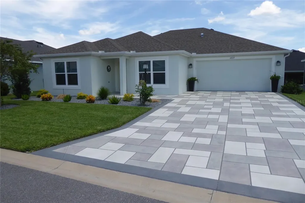 1627 Mclucas Lane The Villages FL 34762