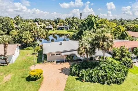 961 58th Avenue S St Petersburg FL 33705