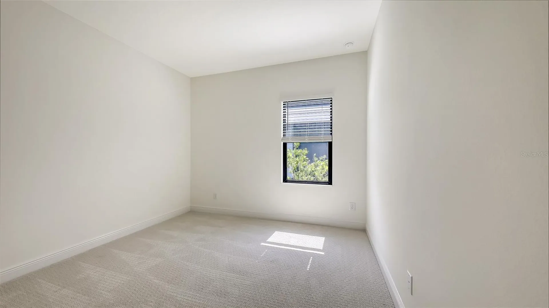 2234 Lady Palm Loop Bradenton FL 34212