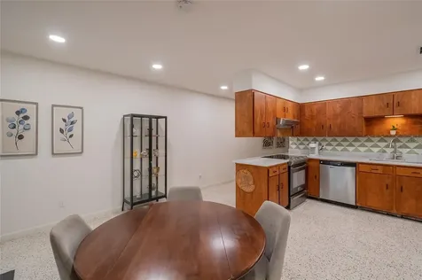 725 S Wilson Avenue Lakeland FL 33801