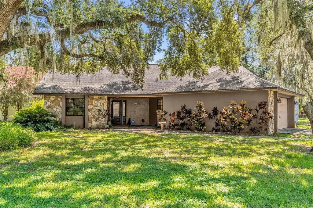 4612 Reynosa Drive SW Winter Haven FL 33880