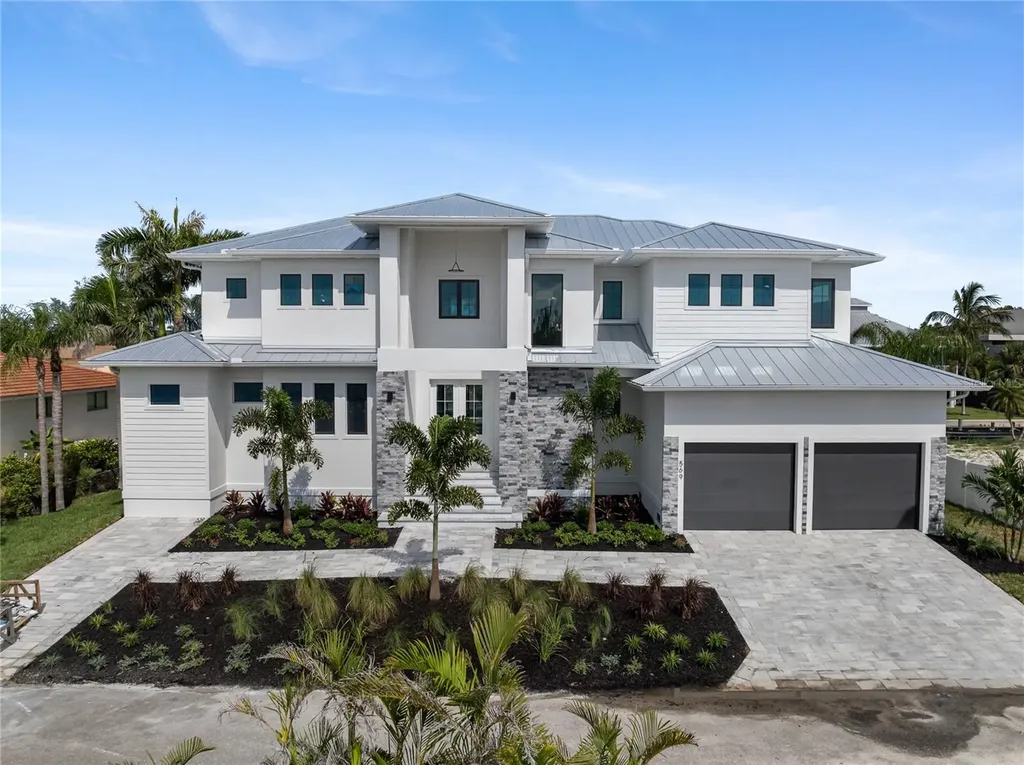 569 Bayview Drive Longboat Key FL 34228