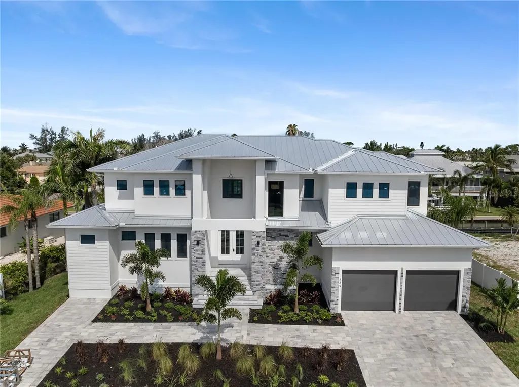 569 Bayview Drive Longboat Key FL 34228