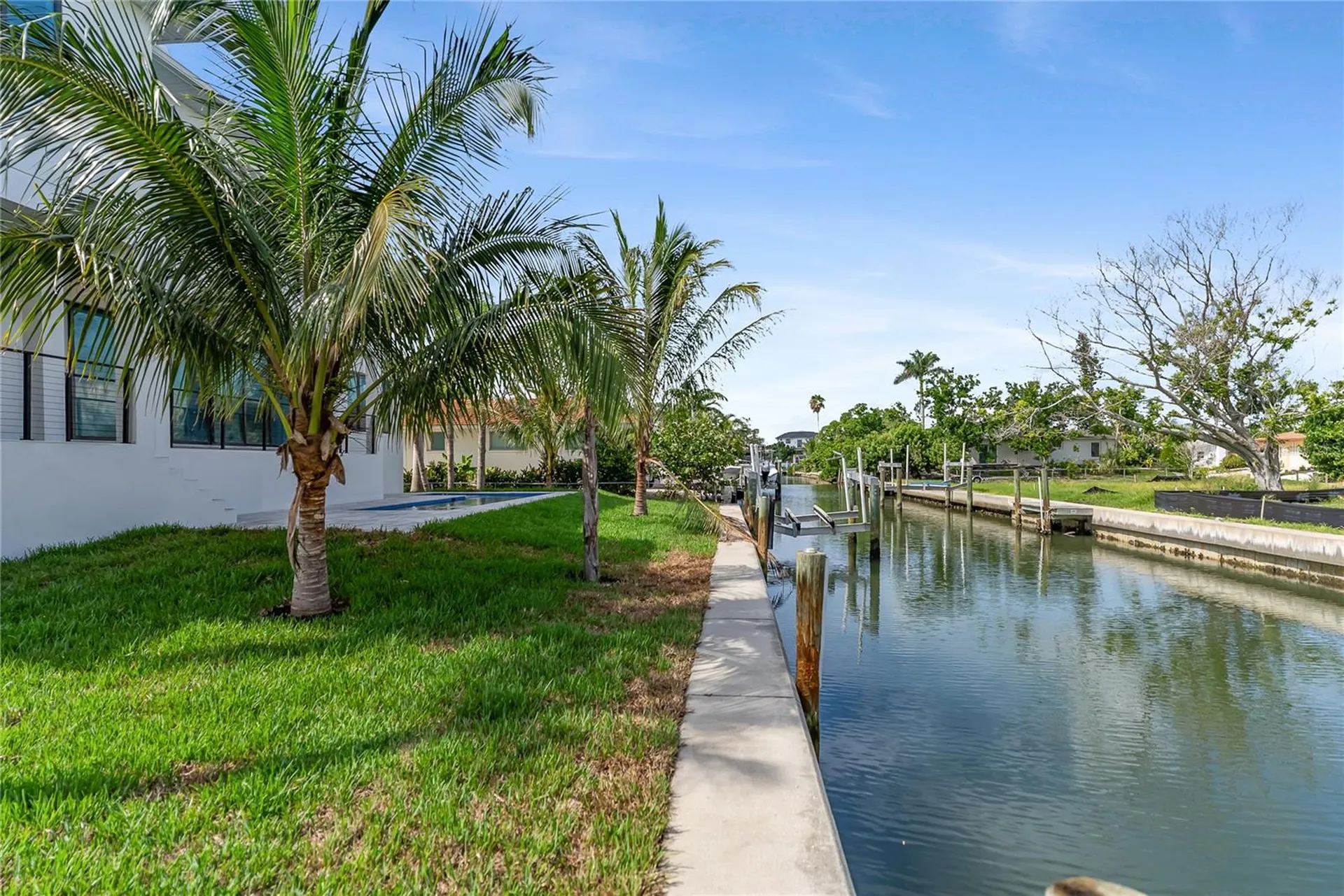 569 Bayview Drive Longboat Key FL 34228