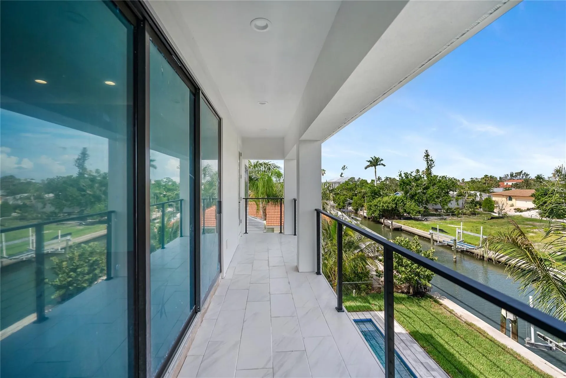 569 Bayview Drive Longboat Key FL 34228