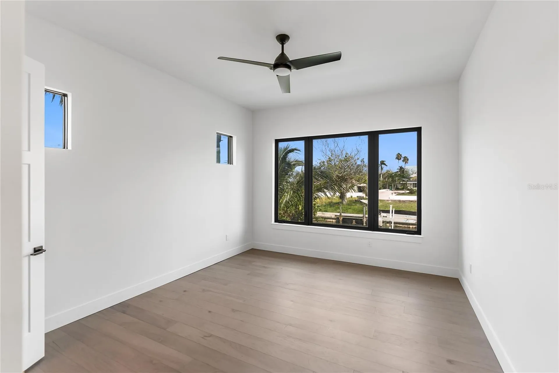 569 Bayview Drive Longboat Key FL 34228
