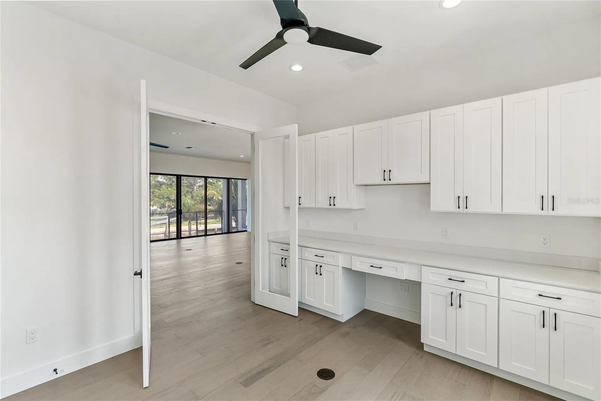569 Bayview Drive Longboat Key FL 34228