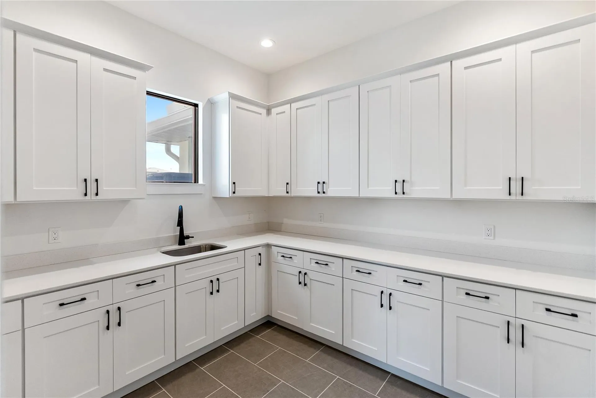569 Bayview Drive Longboat Key FL 34228