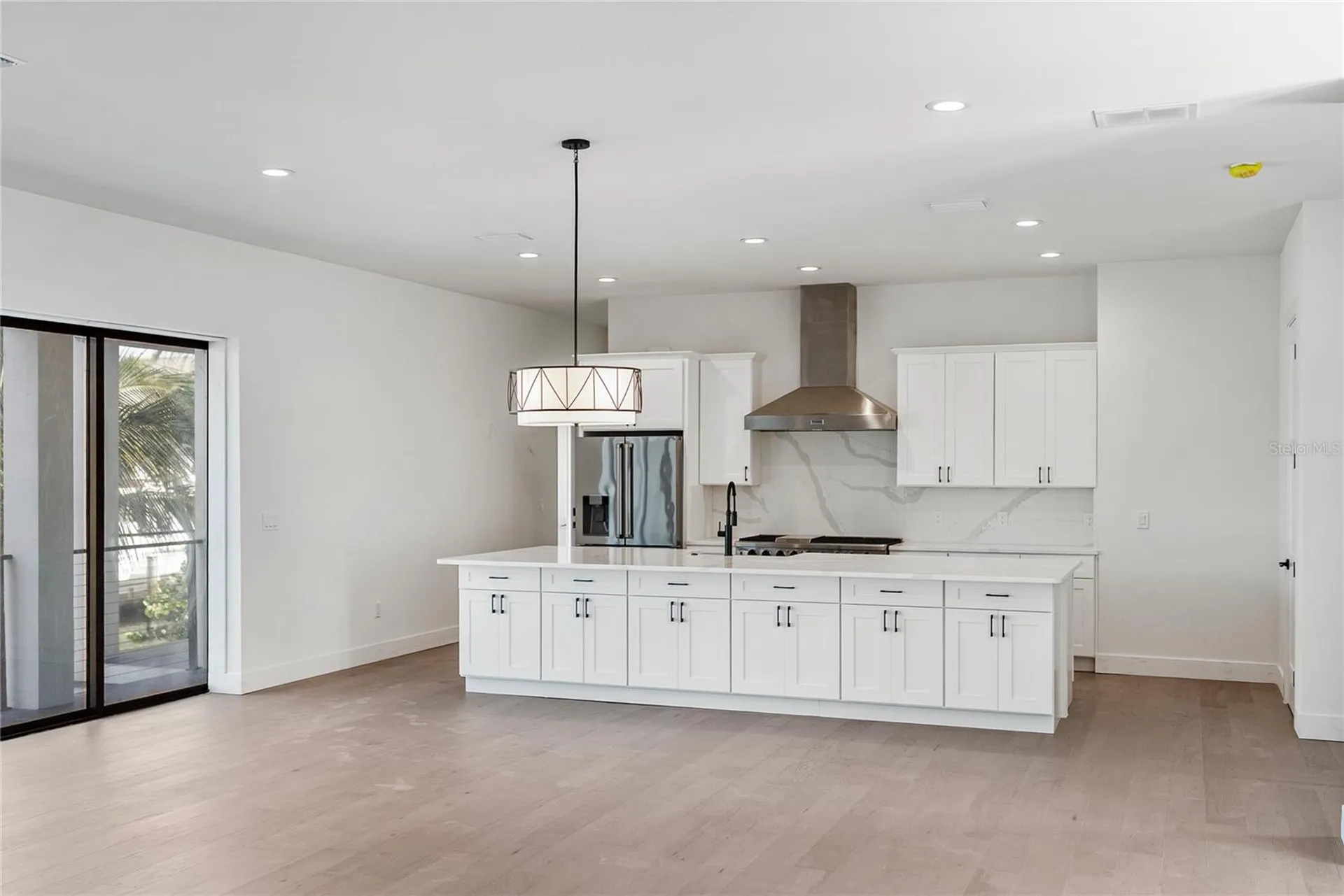 569 Bayview Drive Longboat Key FL 34228
