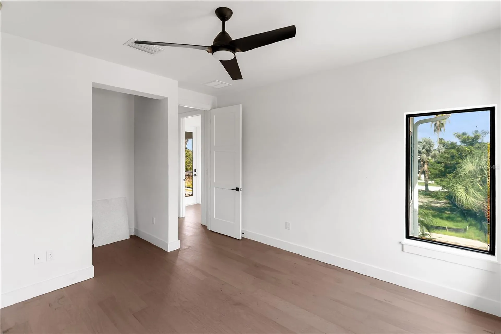 569 Bayview Drive Longboat Key FL 34228