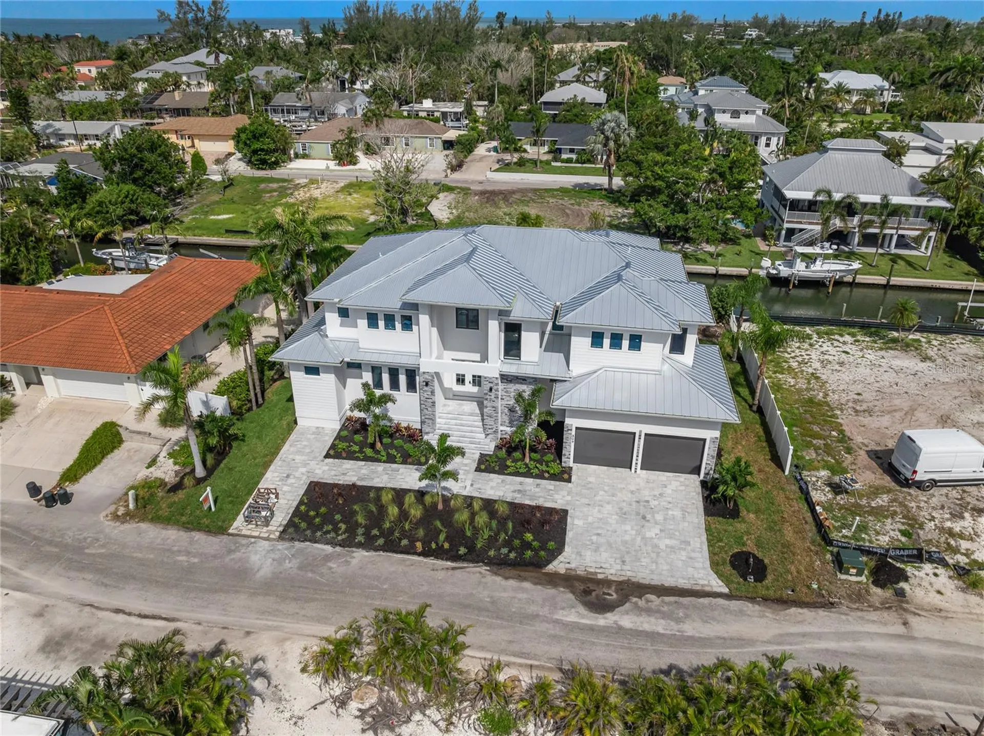 569 Bayview Drive Longboat Key FL 34228
