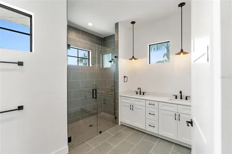 569 Bayview Drive Longboat Key FL 34228
