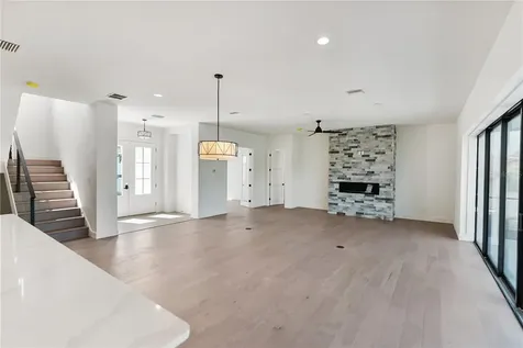 569 Bayview Drive Longboat Key FL 34228