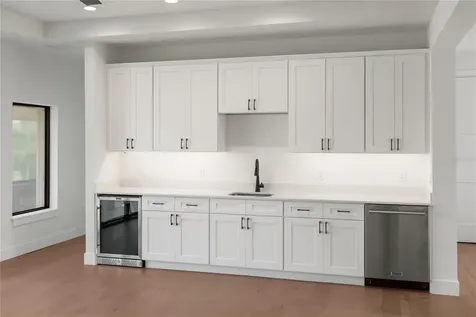 569 Bayview Drive Longboat Key FL 34228