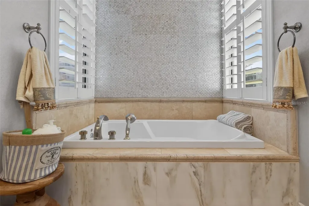 248 Maison Court Altamonte Springs FL 32714