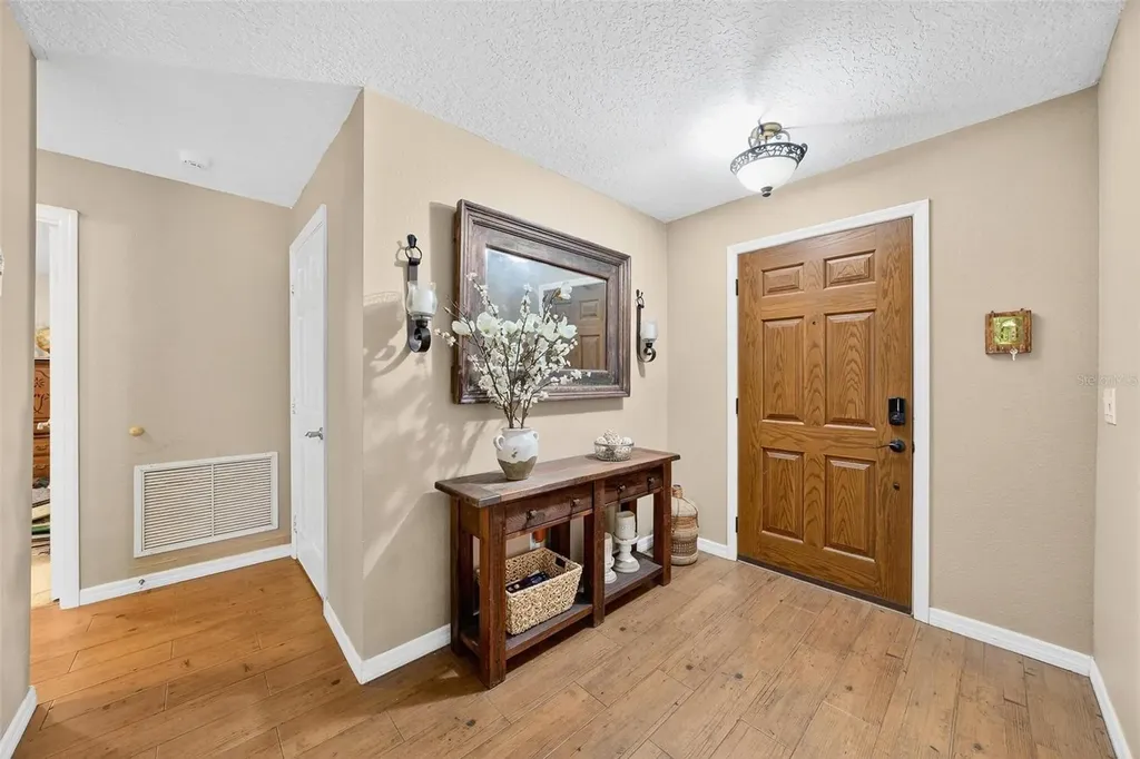 520 Windrose Drive Orlando FL 32824