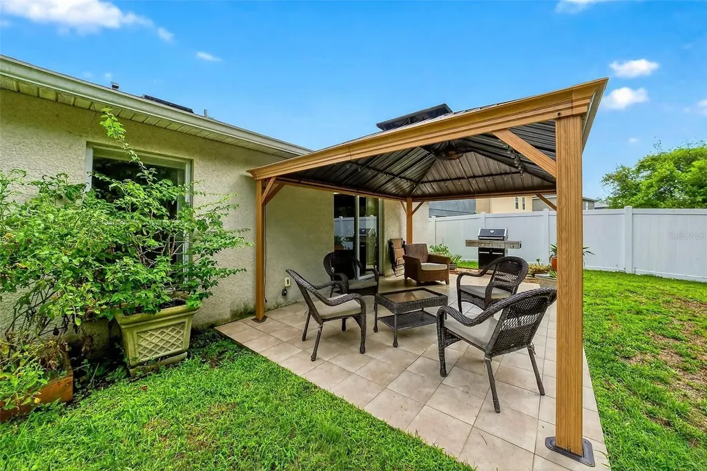 520 Windrose Drive Orlando FL 32824