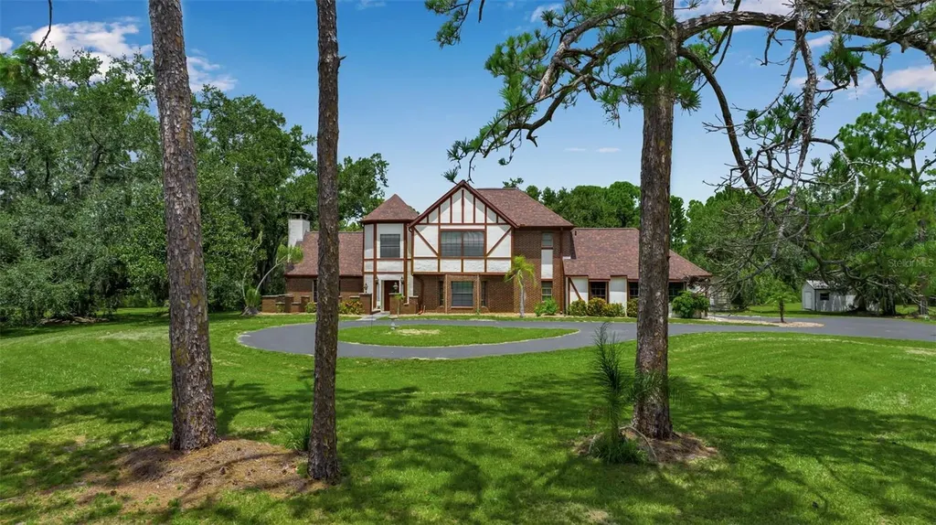 6700 Shetland Way Sarasota FL 34241