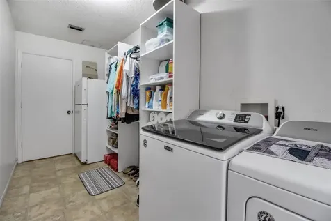 6700 Shetland Way Sarasota FL 34241
