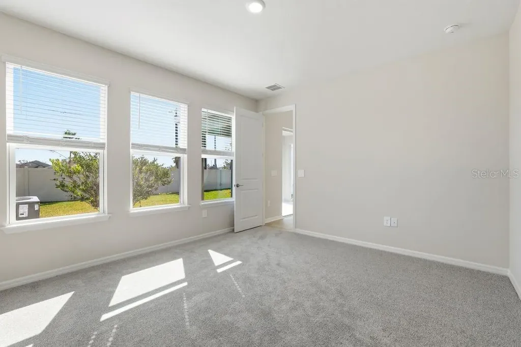811 Steel Drive Apollo Beach FL 33572
