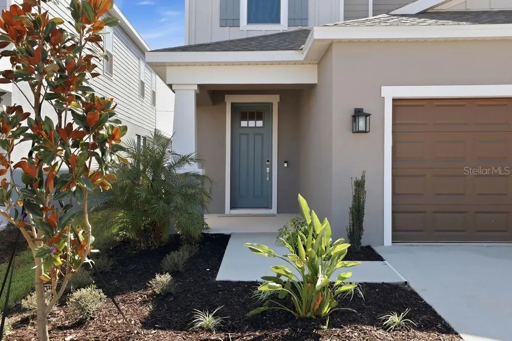 811 Steel Drive Apollo Beach FL 33572